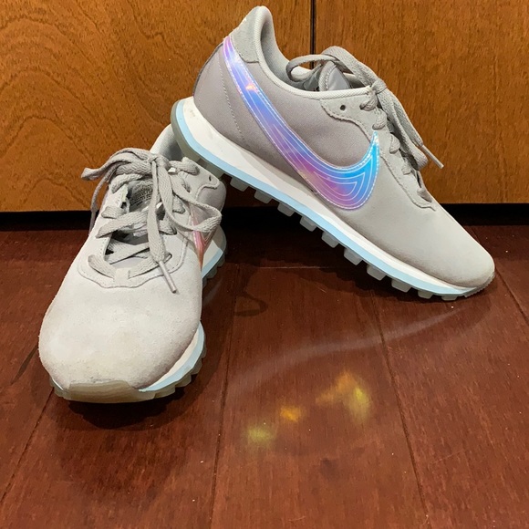 nike pre love ox atmosphere grey